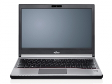 Fujitsu Lifebook E736 (szépséghibás) laptop